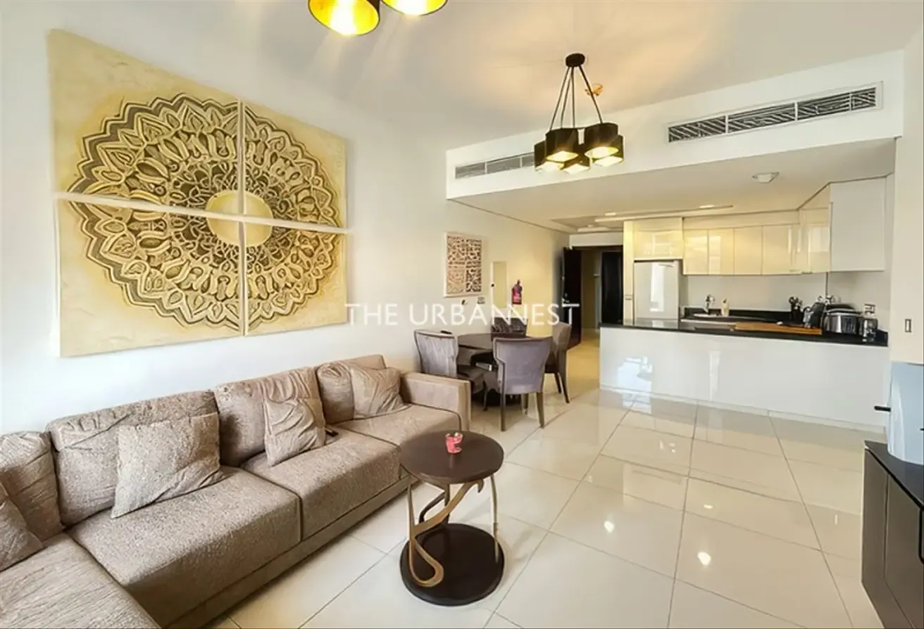 Fully Furnished | Great Views | Vacant Aug End