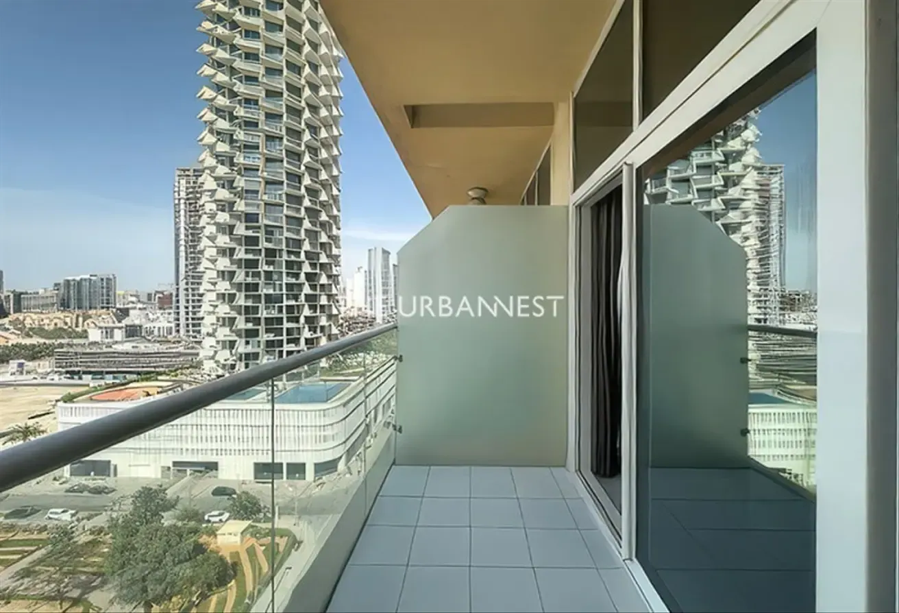 Fully Furnished | Great Views | Vacant Aug End