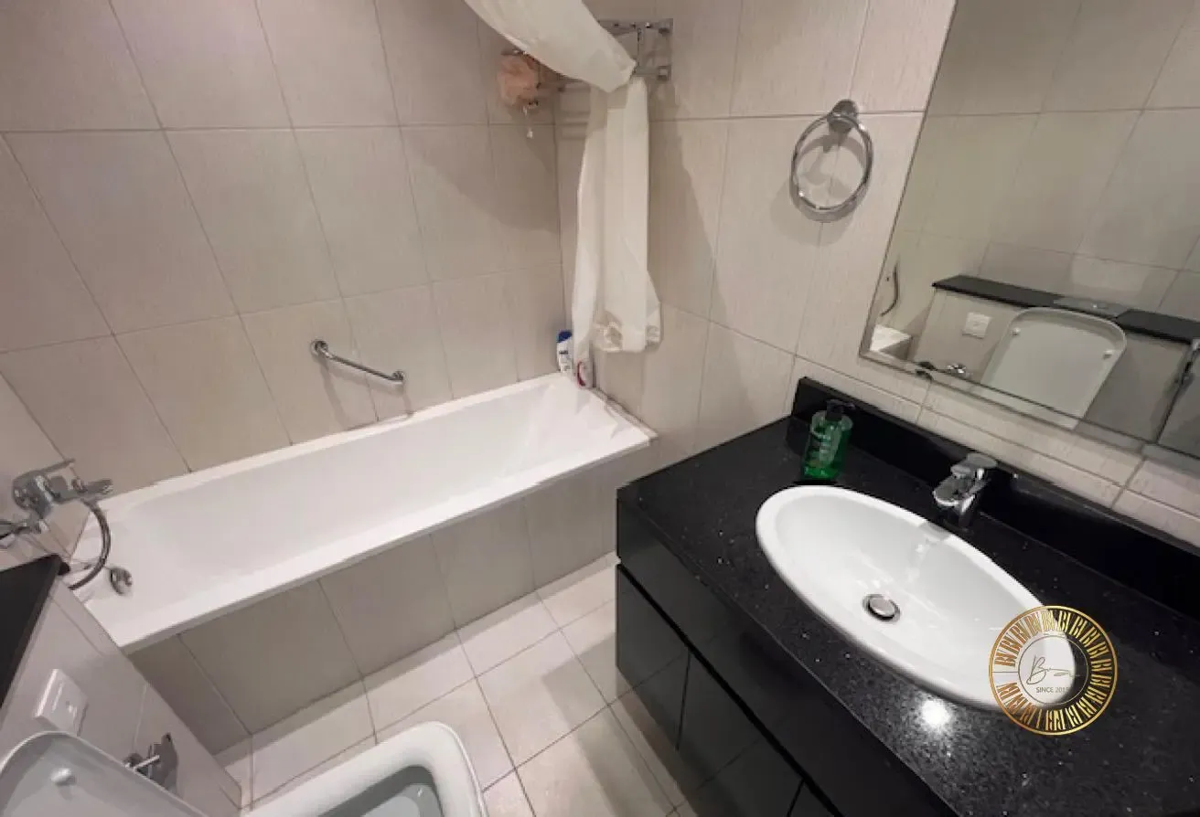 2 BEDROOM - FULLY FURNISHED -HIGHER FLOOR -BALCONY