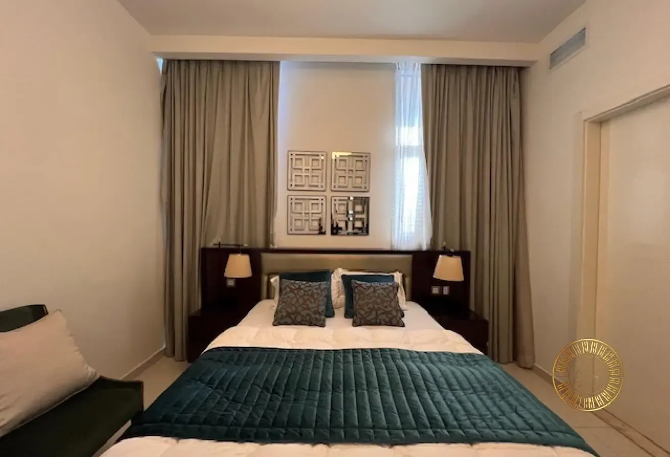2 BEDROOM - FULLY FURNISHED -HIGHER FLOOR -BALCONY