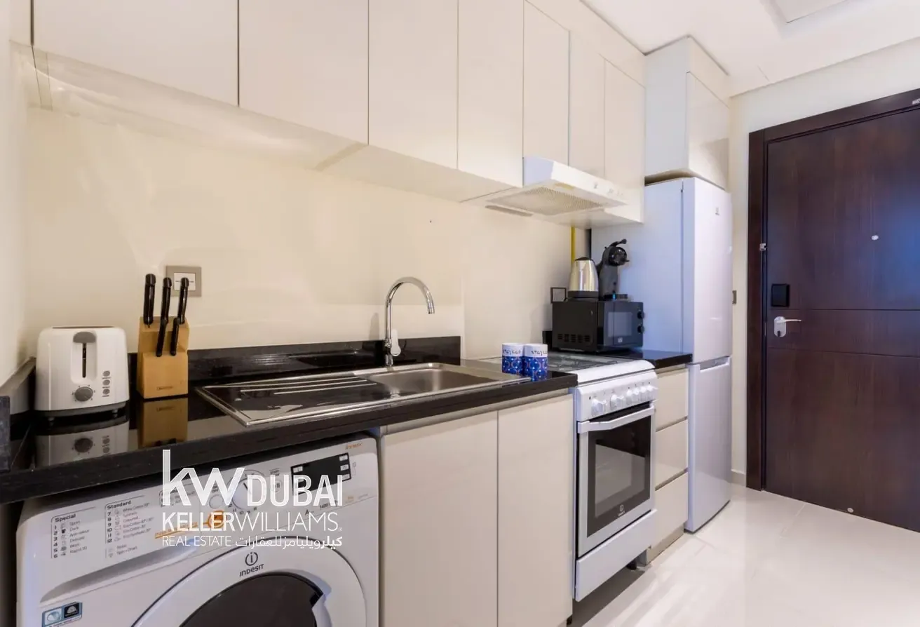 12 Cheques |  Furnished | Vacant | Prime Location
