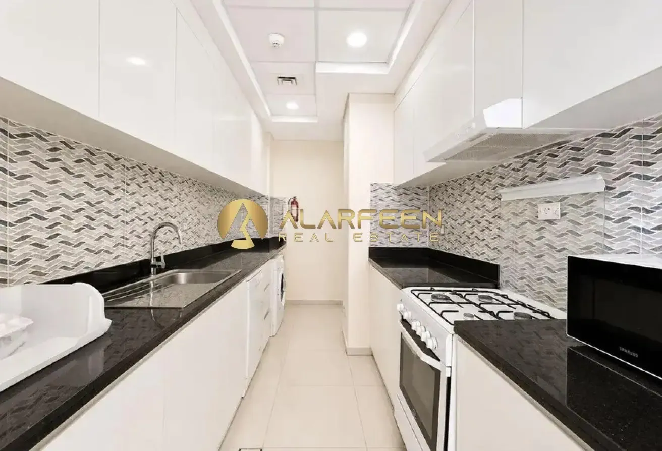 Unfurnished | Close To Exit | Big Layout