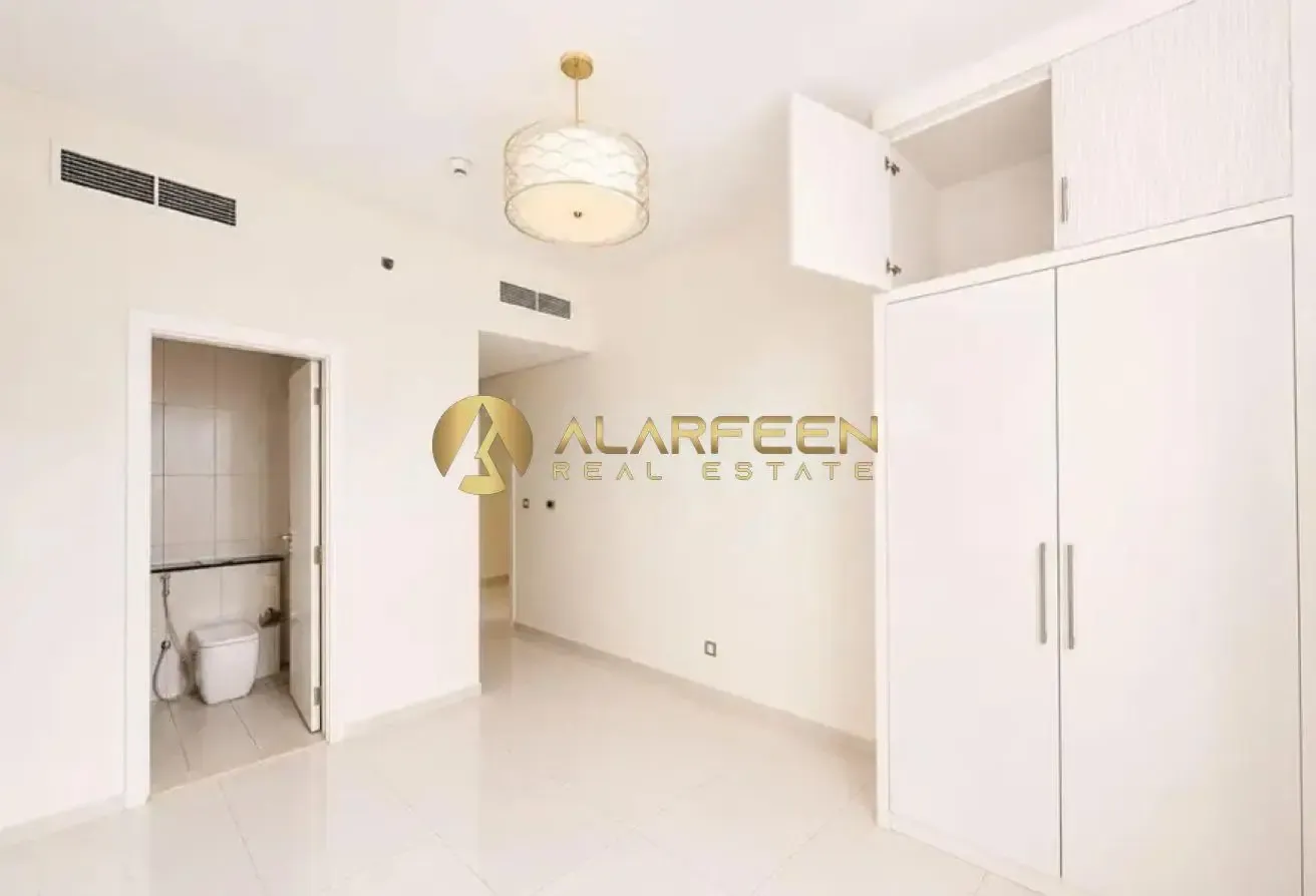 Unfurnished | Close To Exit | Big Layout