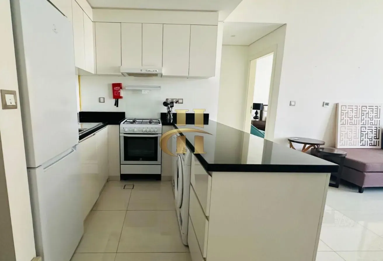 Huge Apartment | Flexible Cheques | Book Now