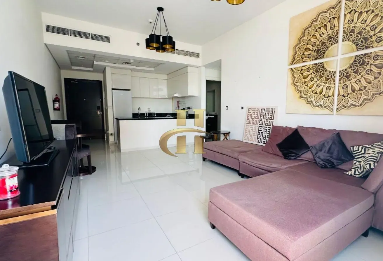 Huge Apartment | Flexible Cheques | Book Now