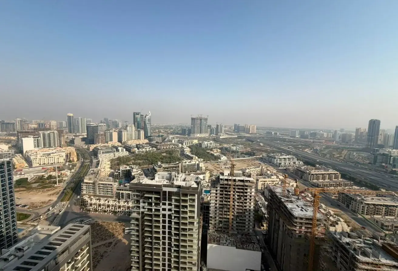 Fully Furnished| 1 Bhk with balcony| High Floor|