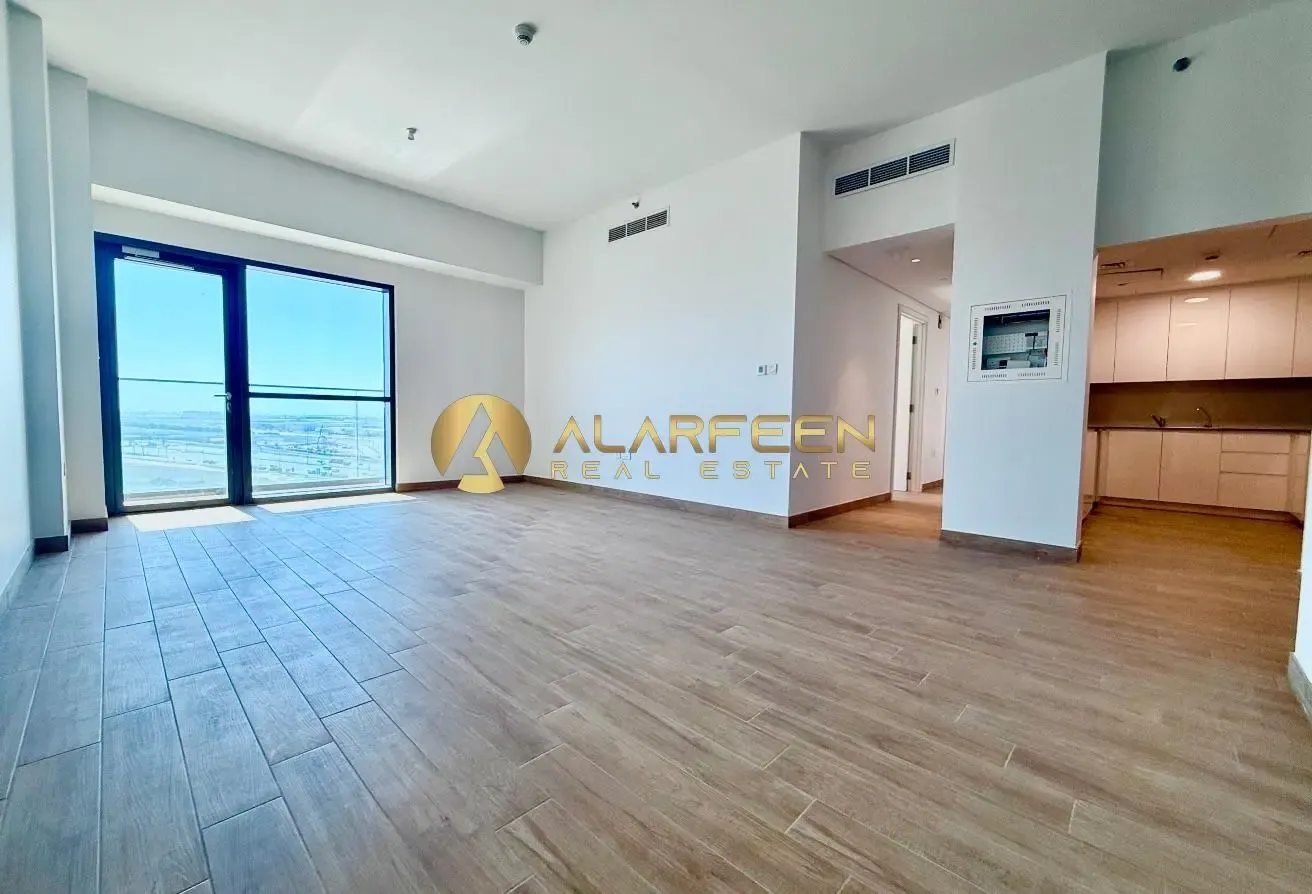 Expo Village 3BHK | Spacious Unit| Walkable Metro