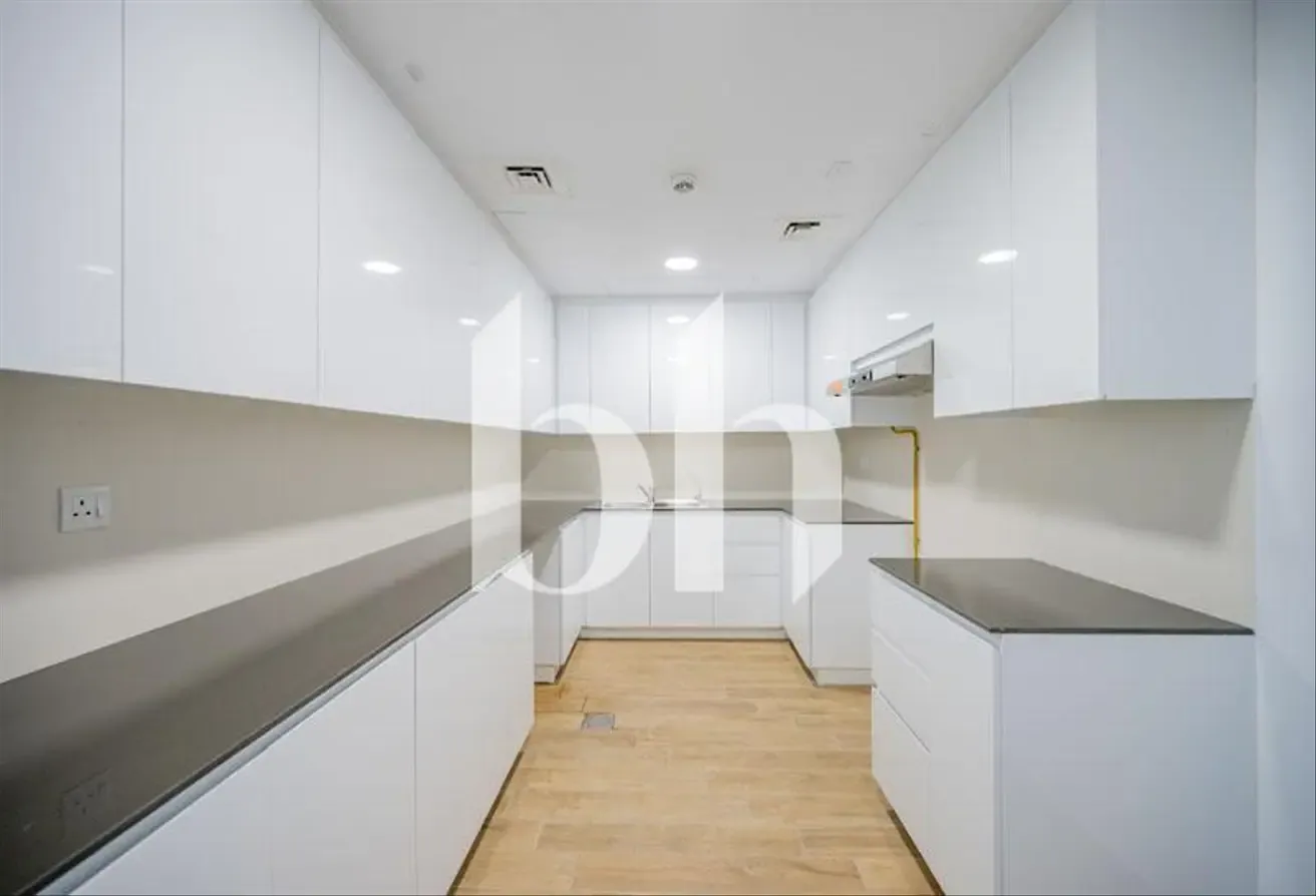 Pay up to 4 Cheques | Near to Expo Metro Station |