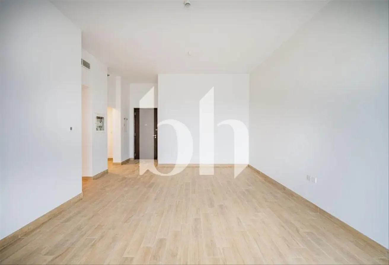 Pay up to 4 Cheques | Near to Expo Metro Station |