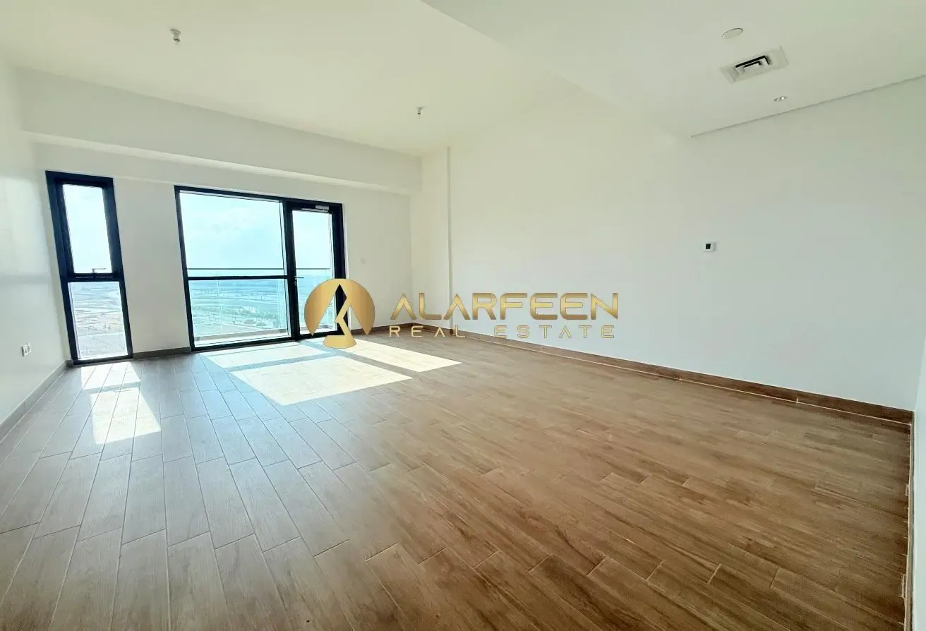 Elegant 3BHK Residence | Unfurnished | Road View