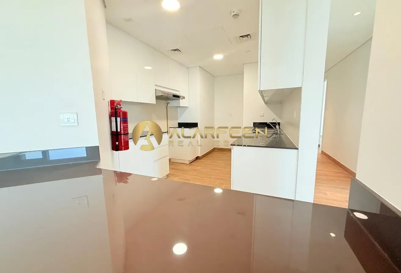 3BHK | Unfurnished | Walkable to Metro | Expo