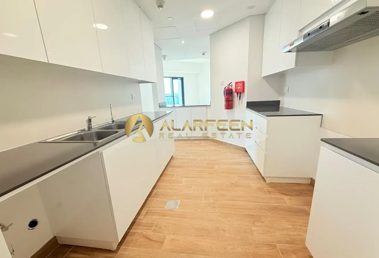 Spacious 3BHK Unit | Family Living | Park View