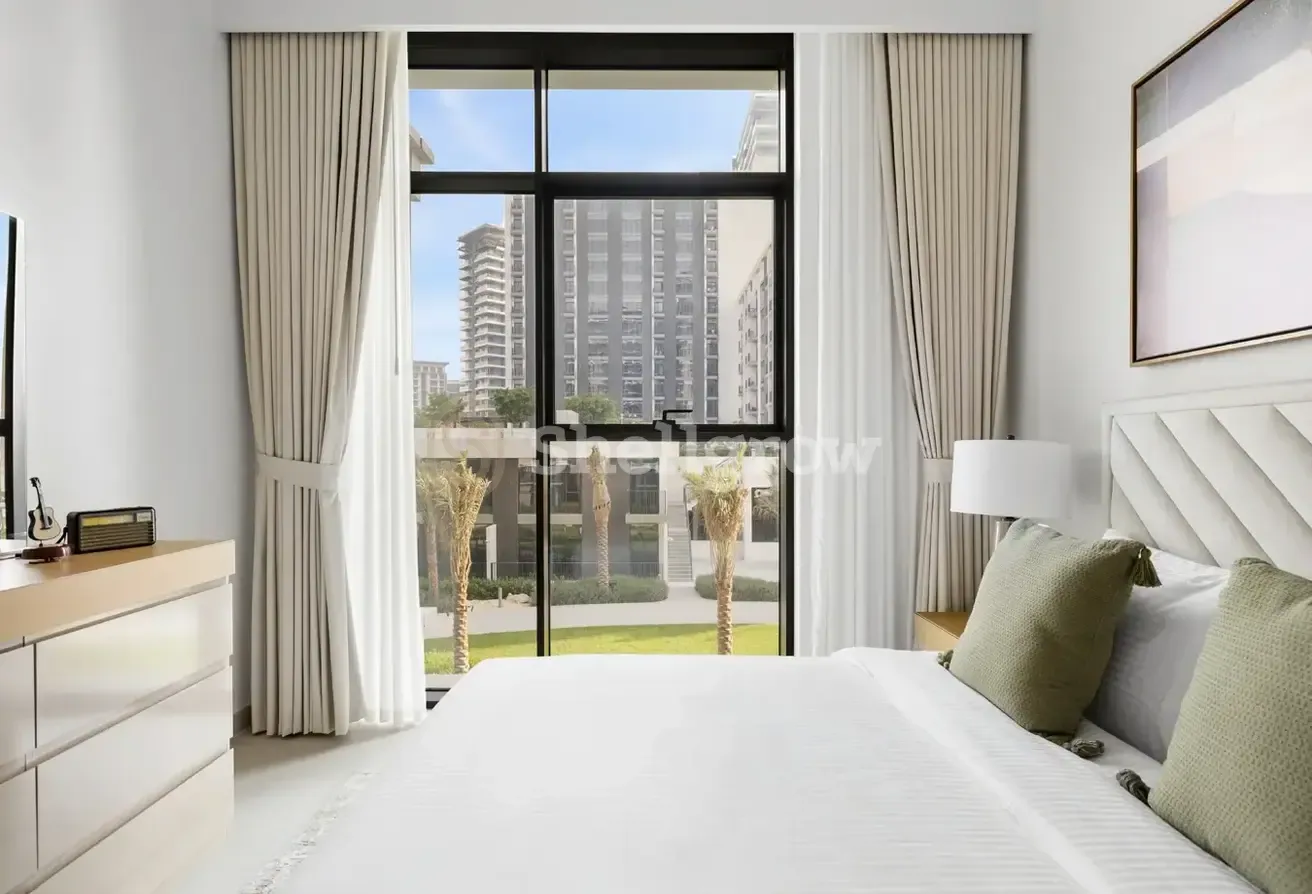 PREMIUM STUDIO WITH BALCONY | GOLF GRAND