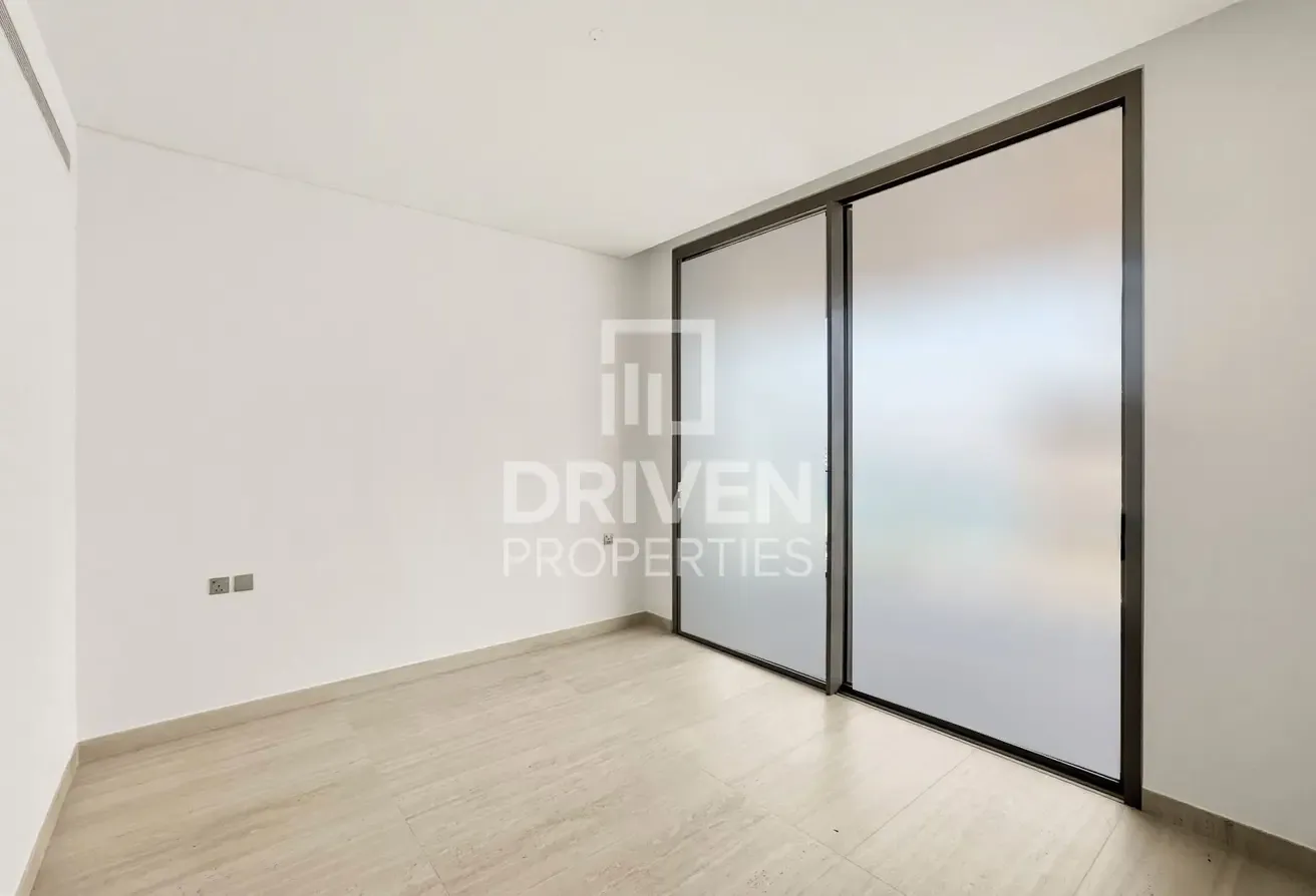 Corner Layout | High Floor Unit with Maids Room