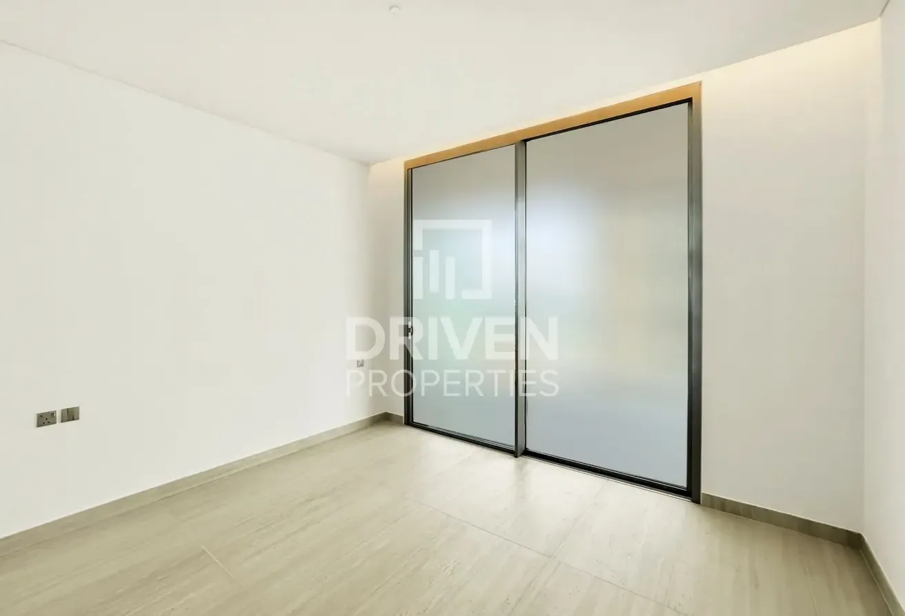 Corner Layout | High Floor Unit with Maids Room