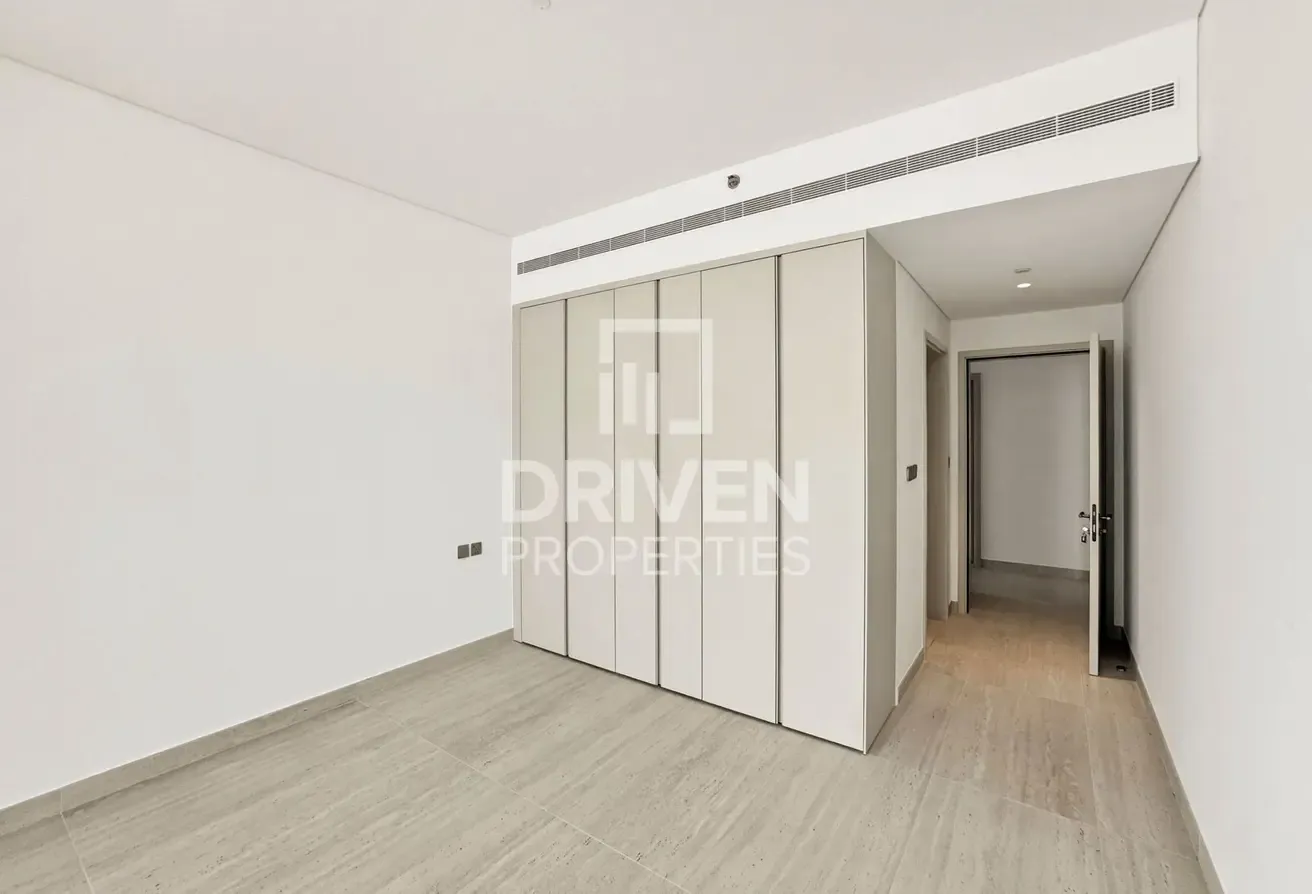Corner Layout | High Floor Unit with Maids Room
