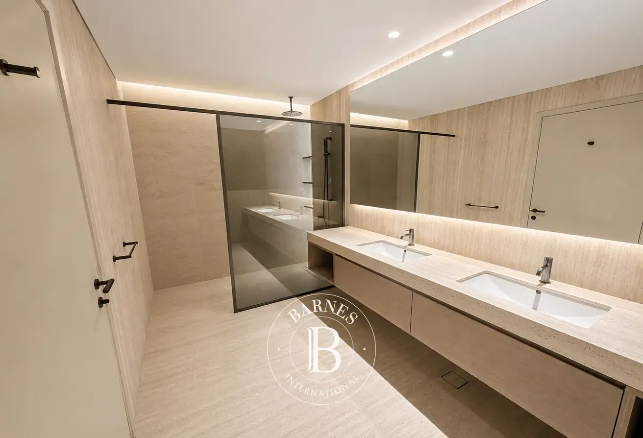 Corner Unit | Resort Living | Best Offer