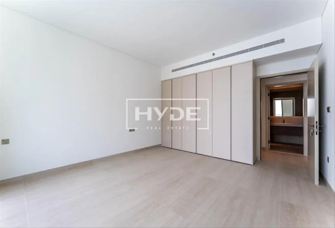 Brand New Luxury Apartment With Palm View