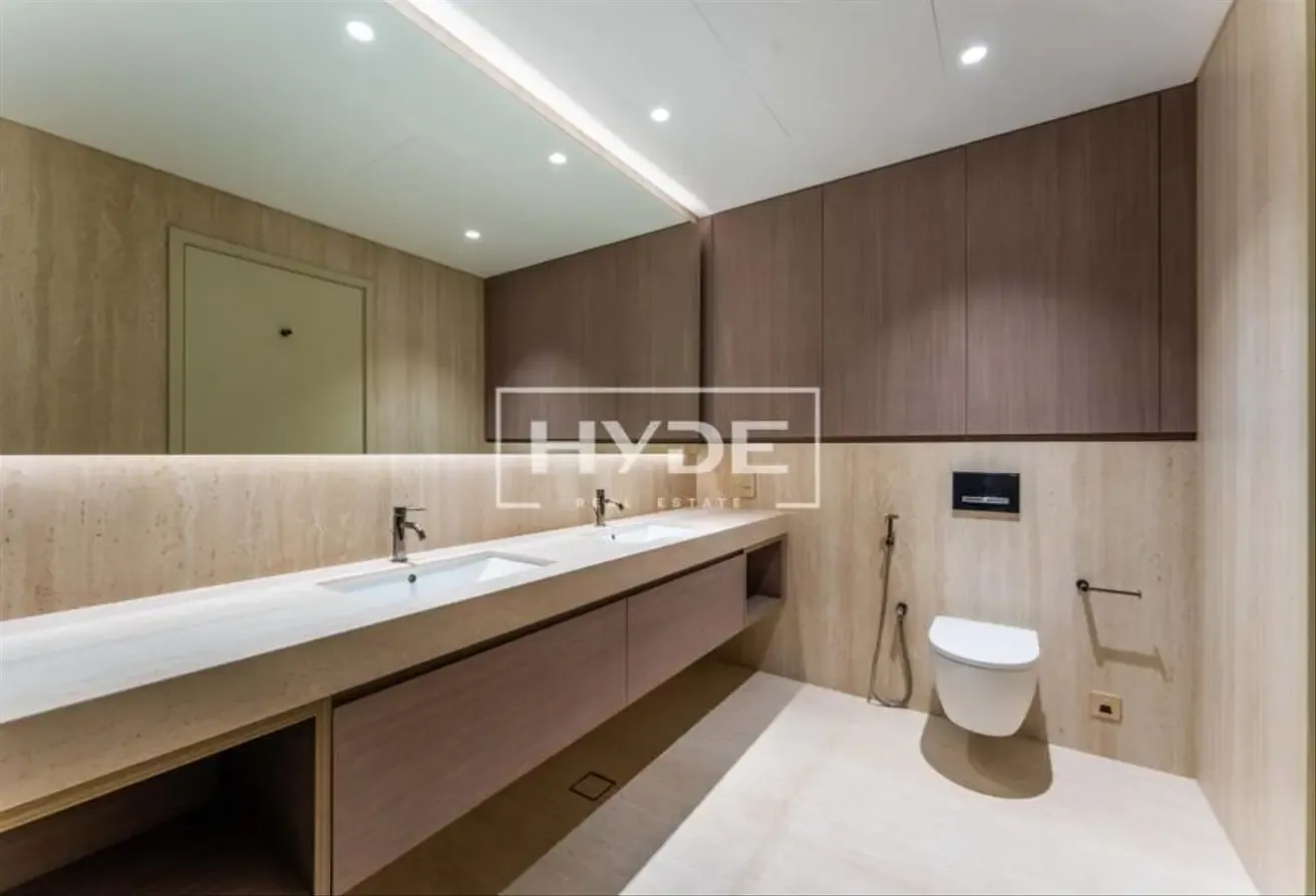 Brand New Luxury Apartment With Palm View