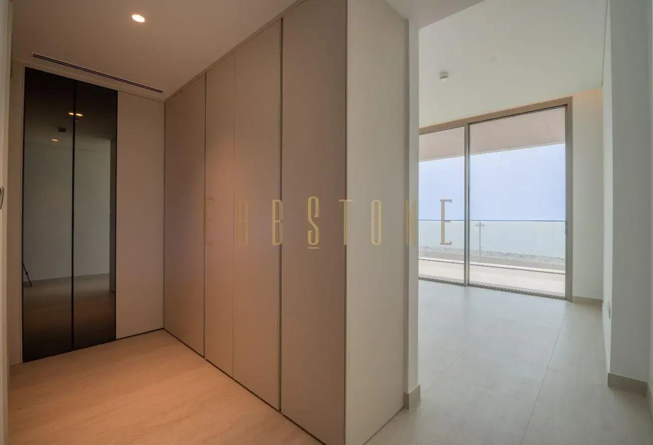 Exclusive Brand New 4 BR | Private Beach |Sea View