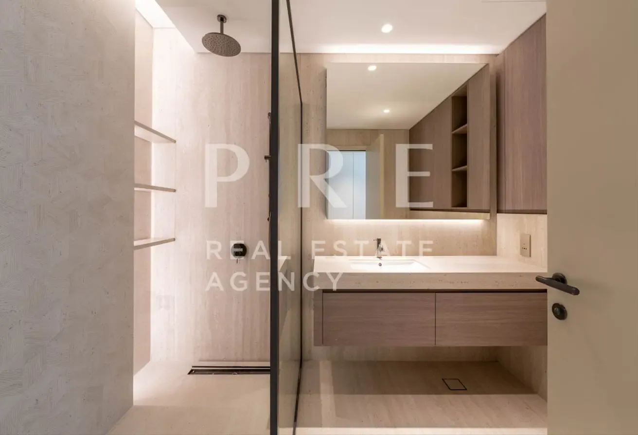 Skyline Serenity | Exclusive 2-Bedroom Apartment