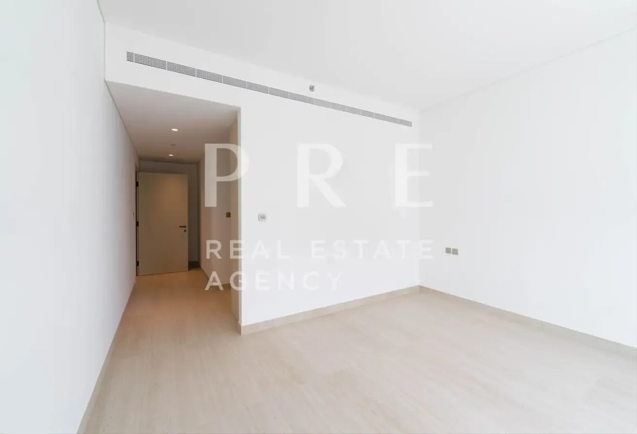 Stunning 2 bed + Maids | Corner Layout | Serenia