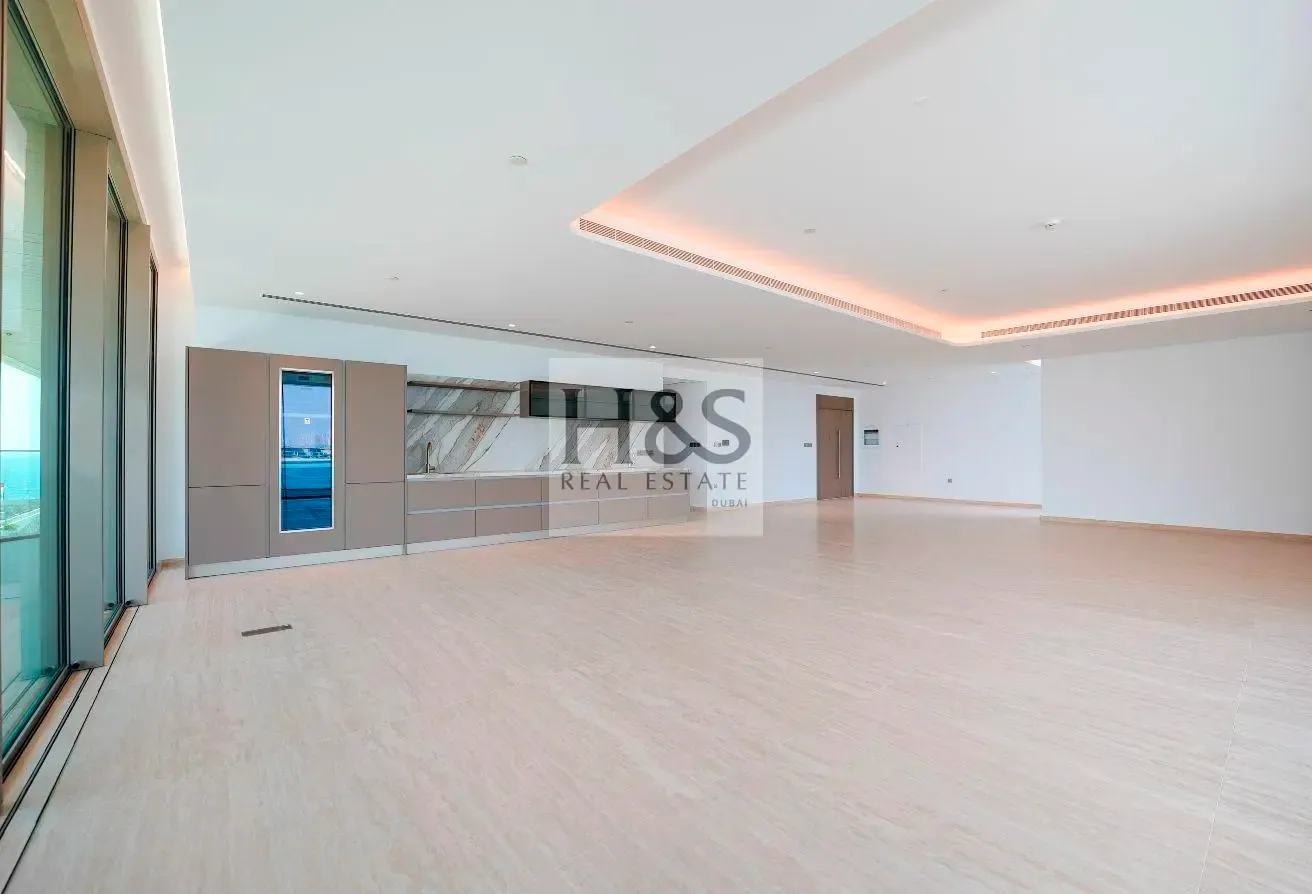Luxury Finishes | Palm and Beach View | Vacant