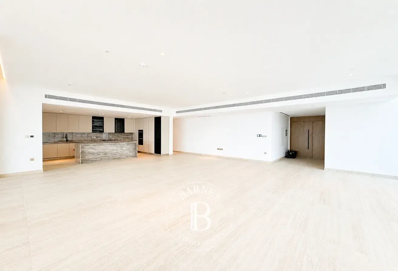 Resort Style | Bright & Spacious Layout