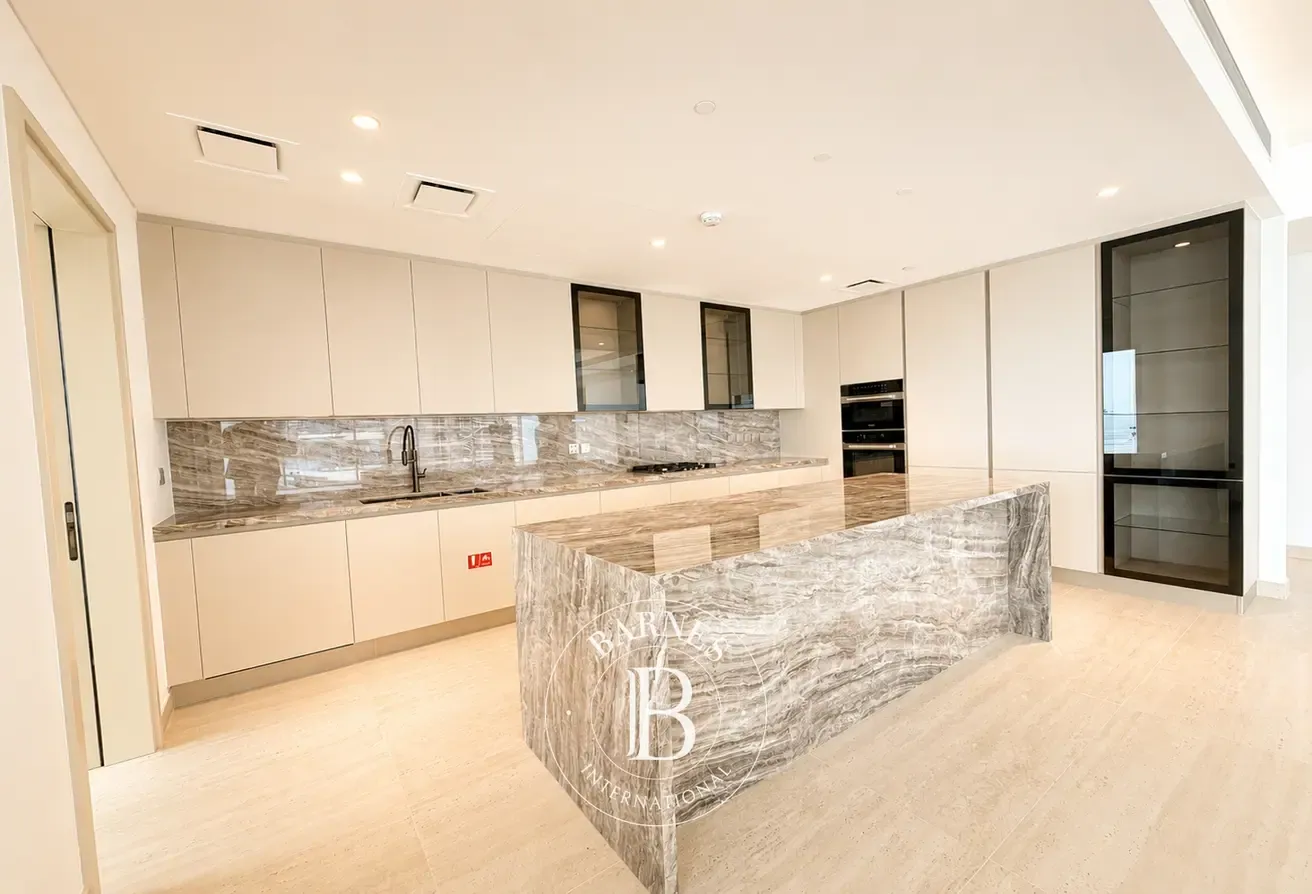 Resort Style | Bright & Spacious Layout