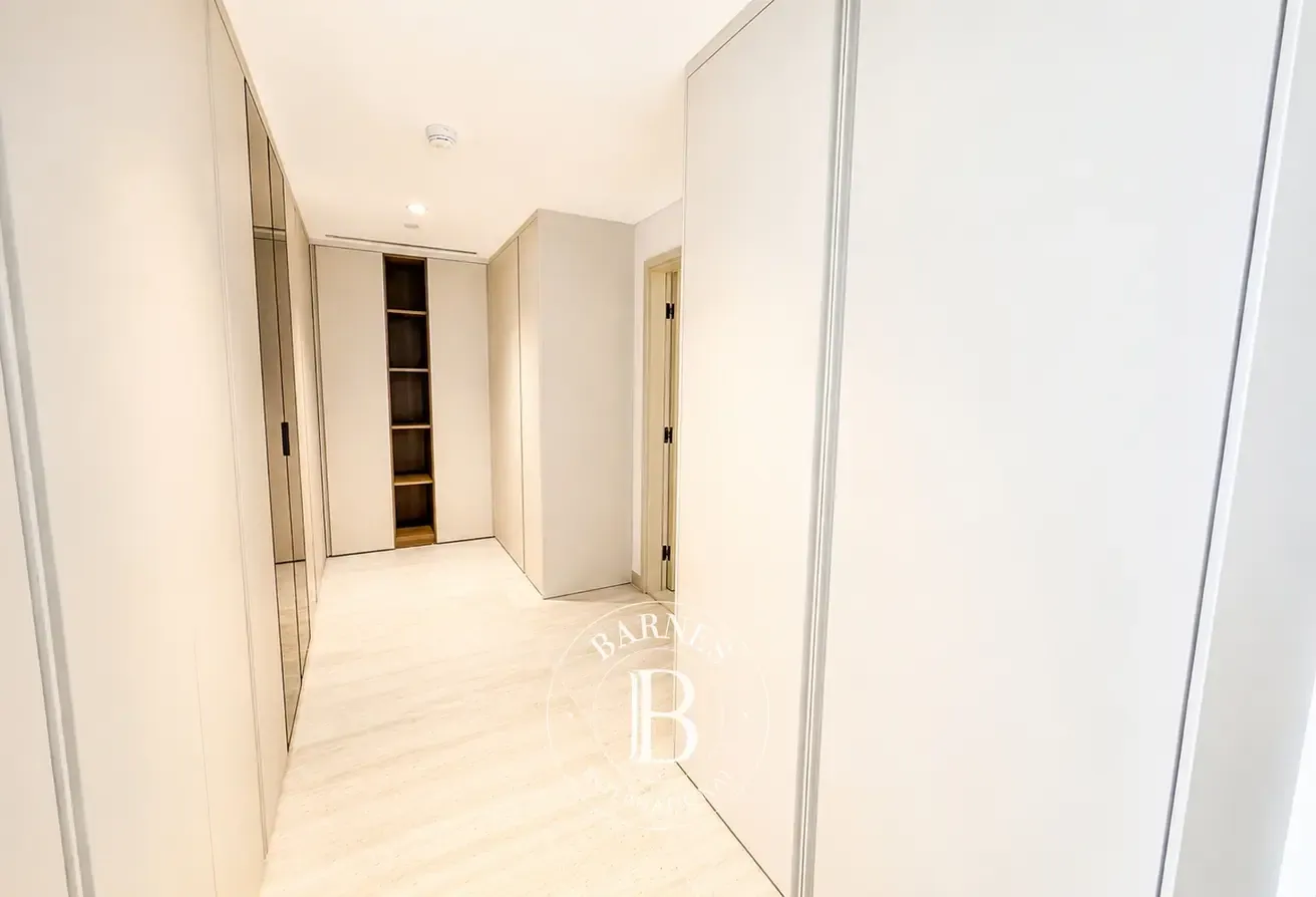Resort Style | Bright & Spacious Layout