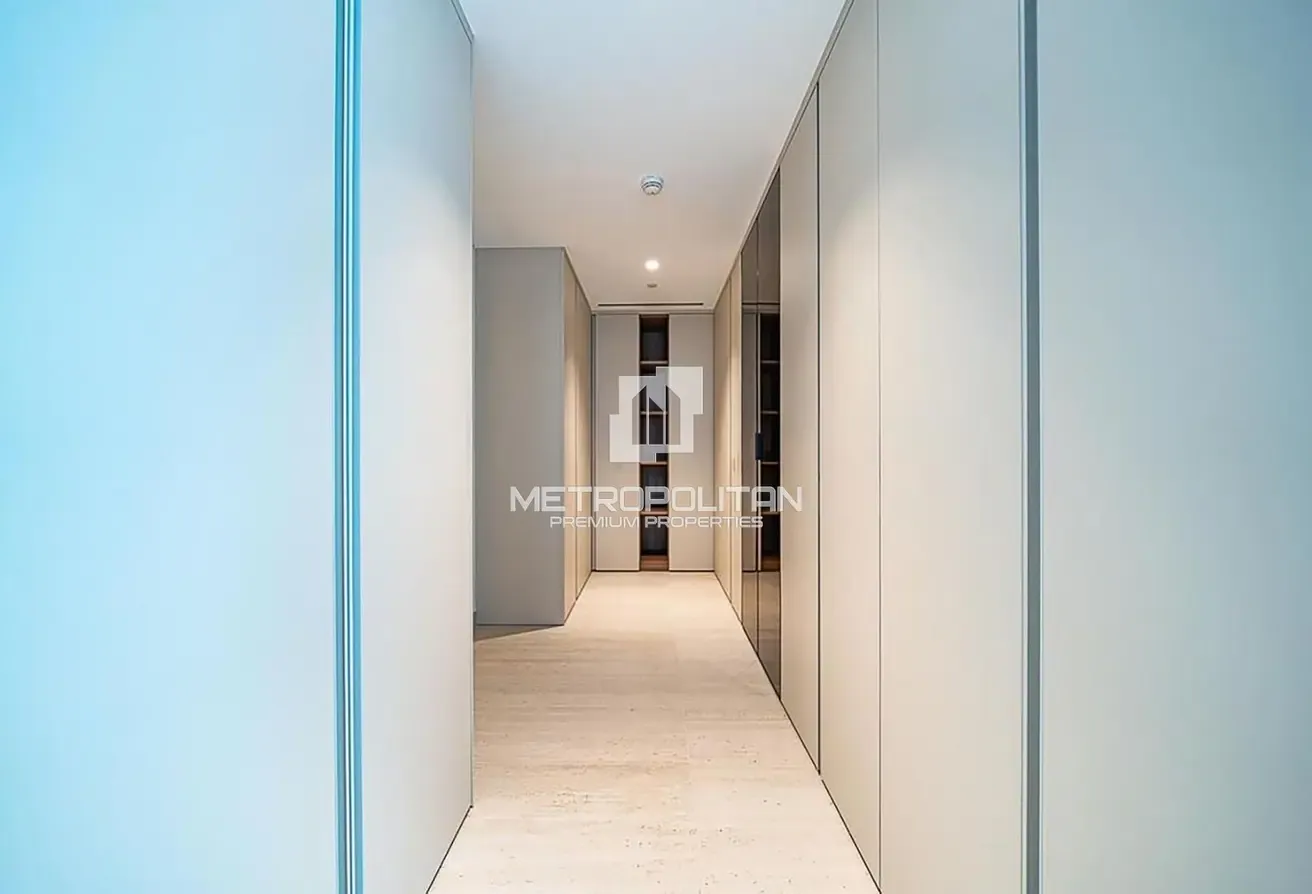Top floor | Sea View | heigh ceiling