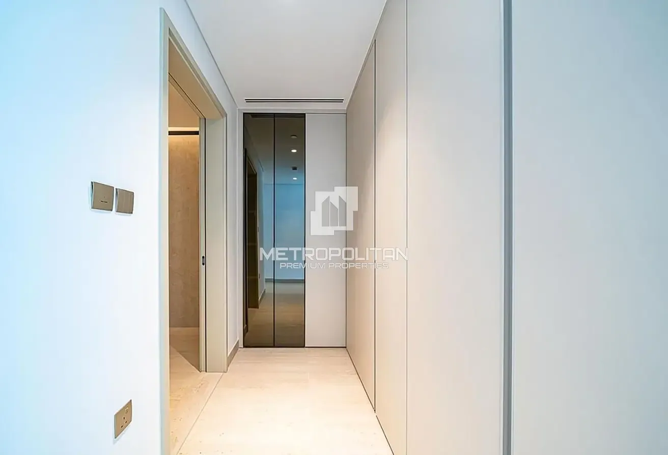Top floor | Sea View | heigh ceiling