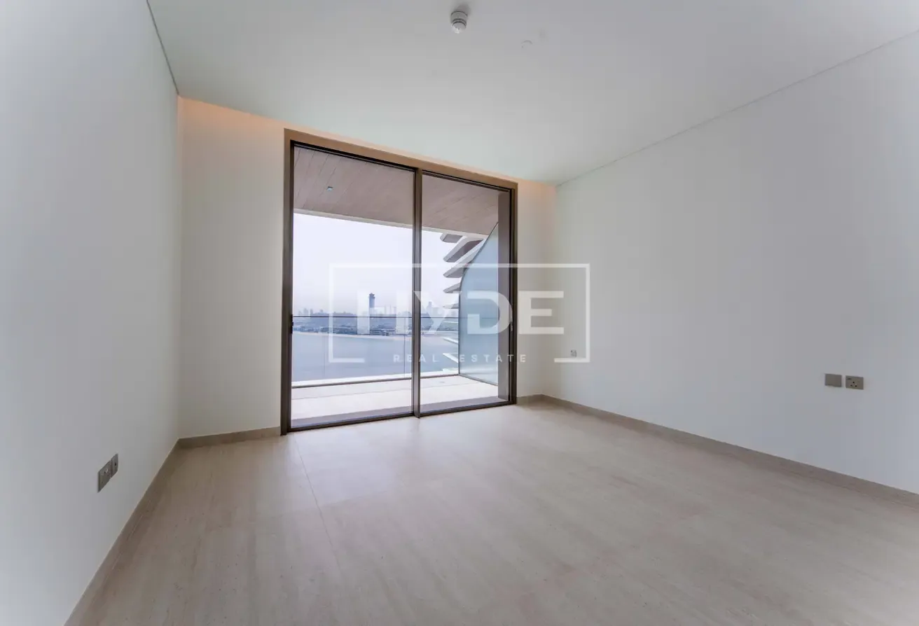Huge Layout | Sea and Palm View | Luxury