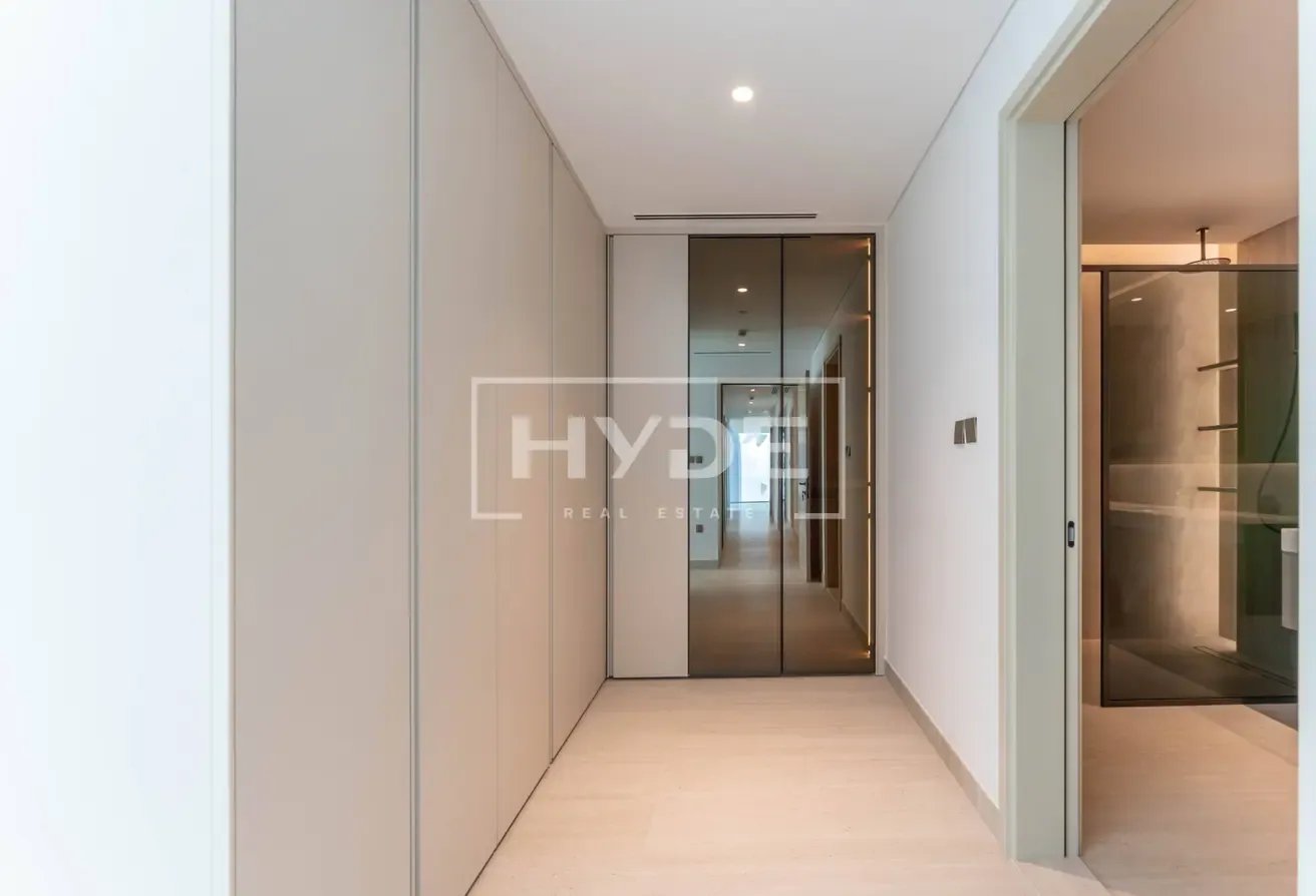 Huge Layout | Sea and Palm View | Luxury