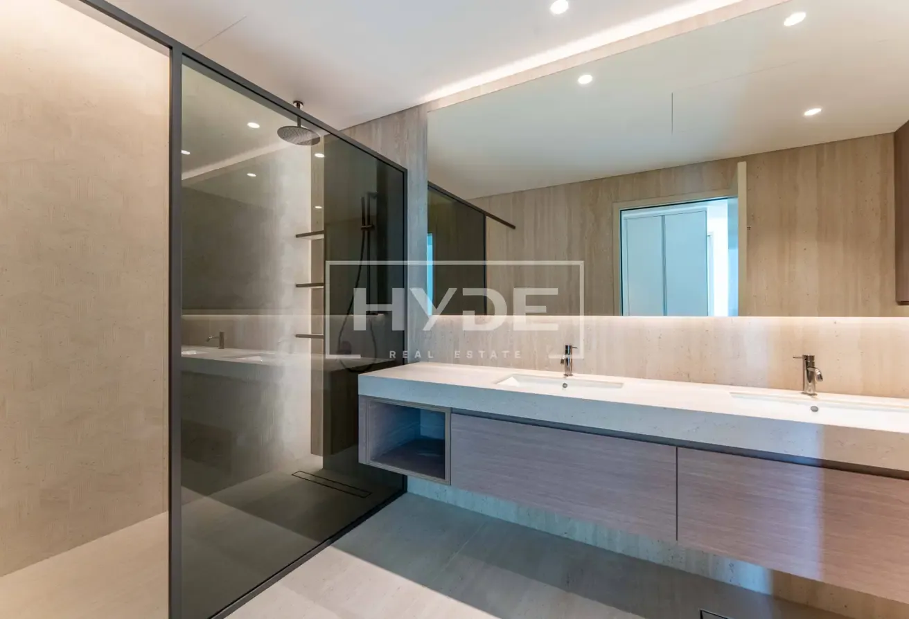 Huge Layout | Sea and Palm View | Luxury