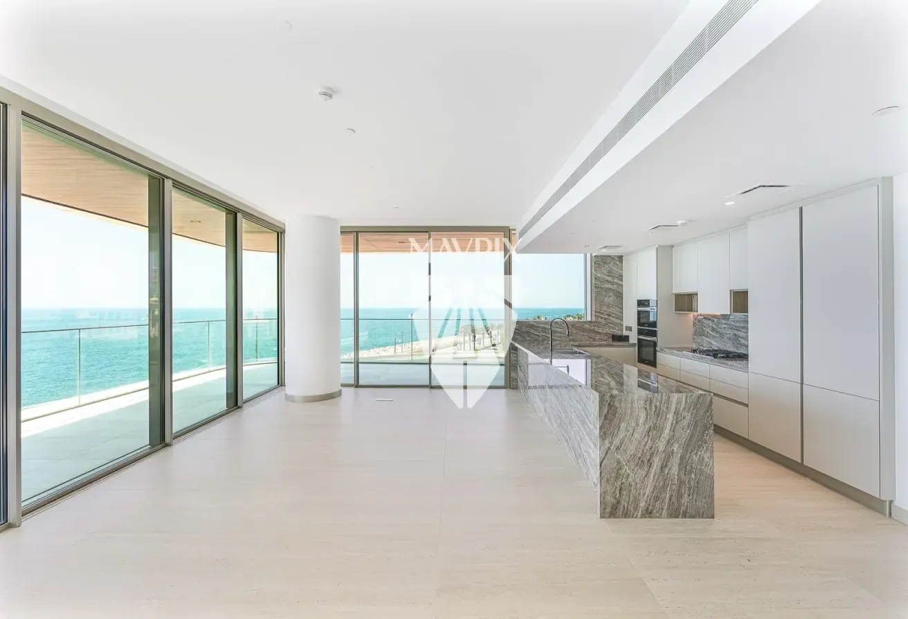 Full Sea View  | Luxury Living | Corner Unit