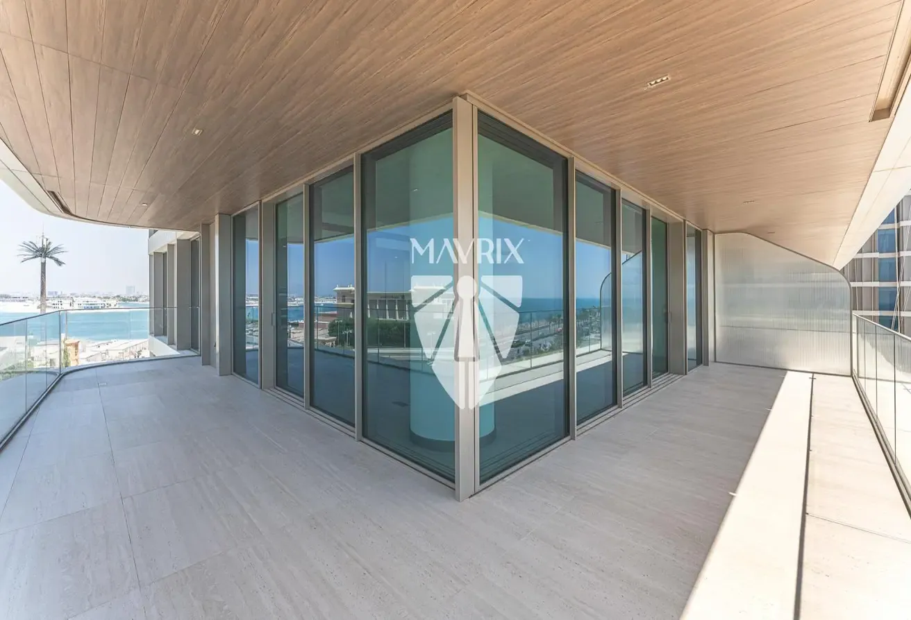 Full Sea View  | Luxury Living | Corner Unit