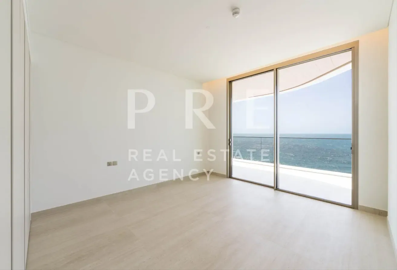 Luxurious Apartment | Stunning Sea Views