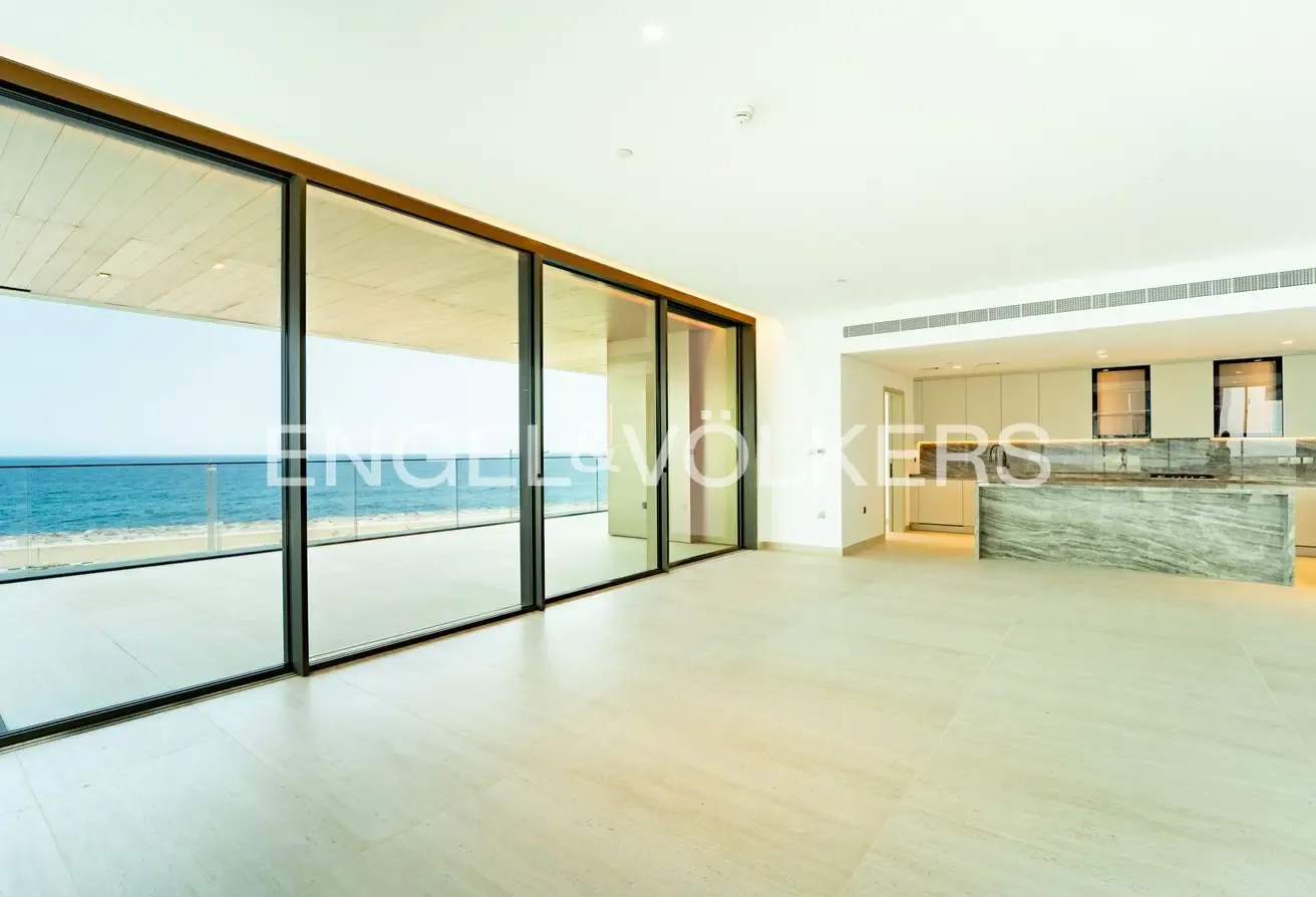 Vacant | Panoramic Sea Views | Spacious Layout