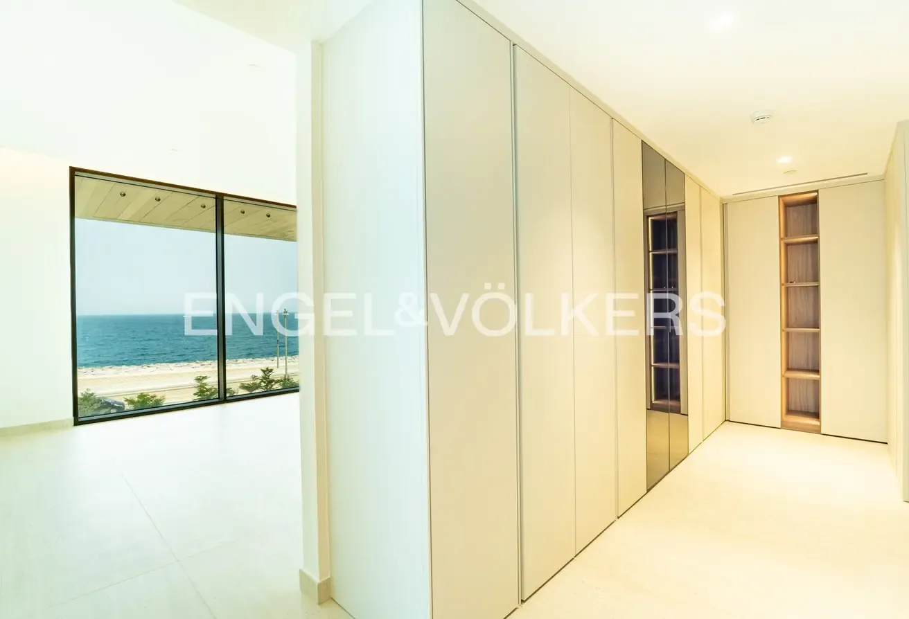 Vacant | Panoramic Sea Views | Spacious Layout