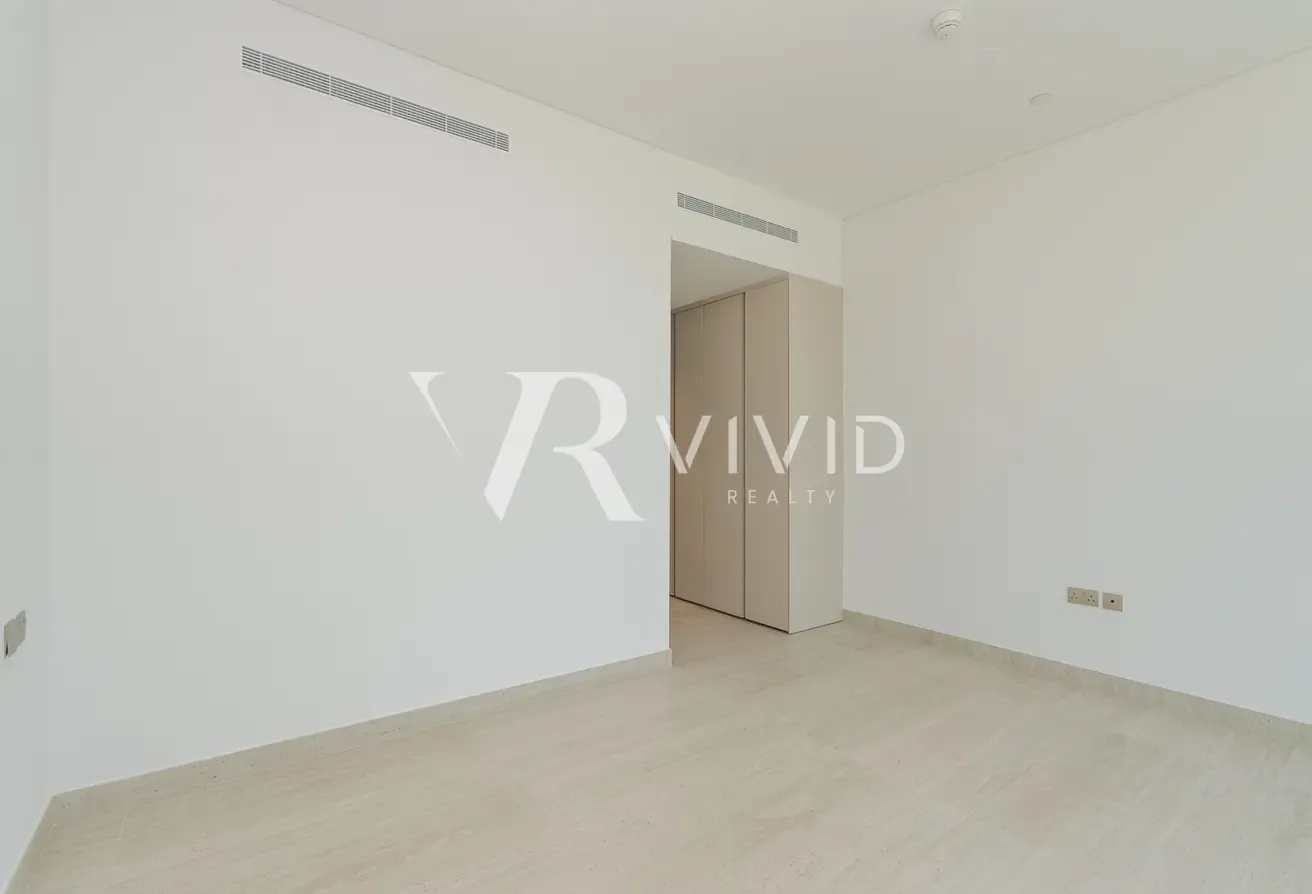 Professional Snagging | Corner Unit | Sea View