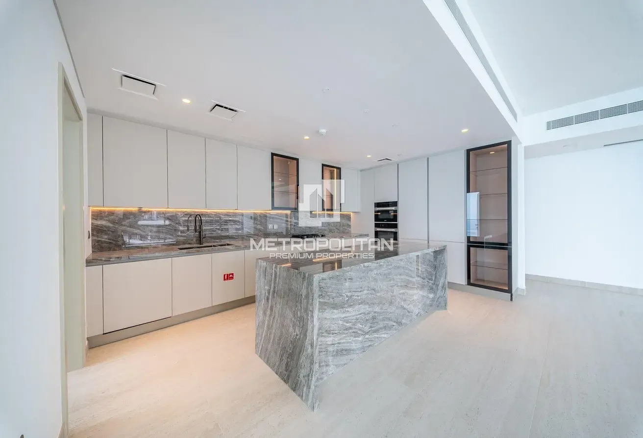 Full Sea View | Spacious Layout | Ready to Move In