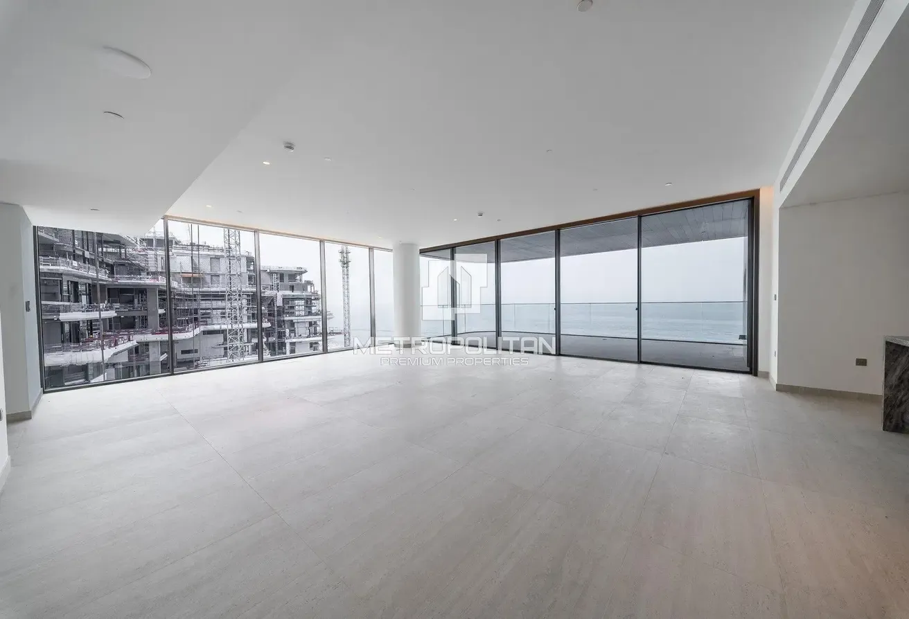 Full Sea View | Spacious Layout | Ready to Move In