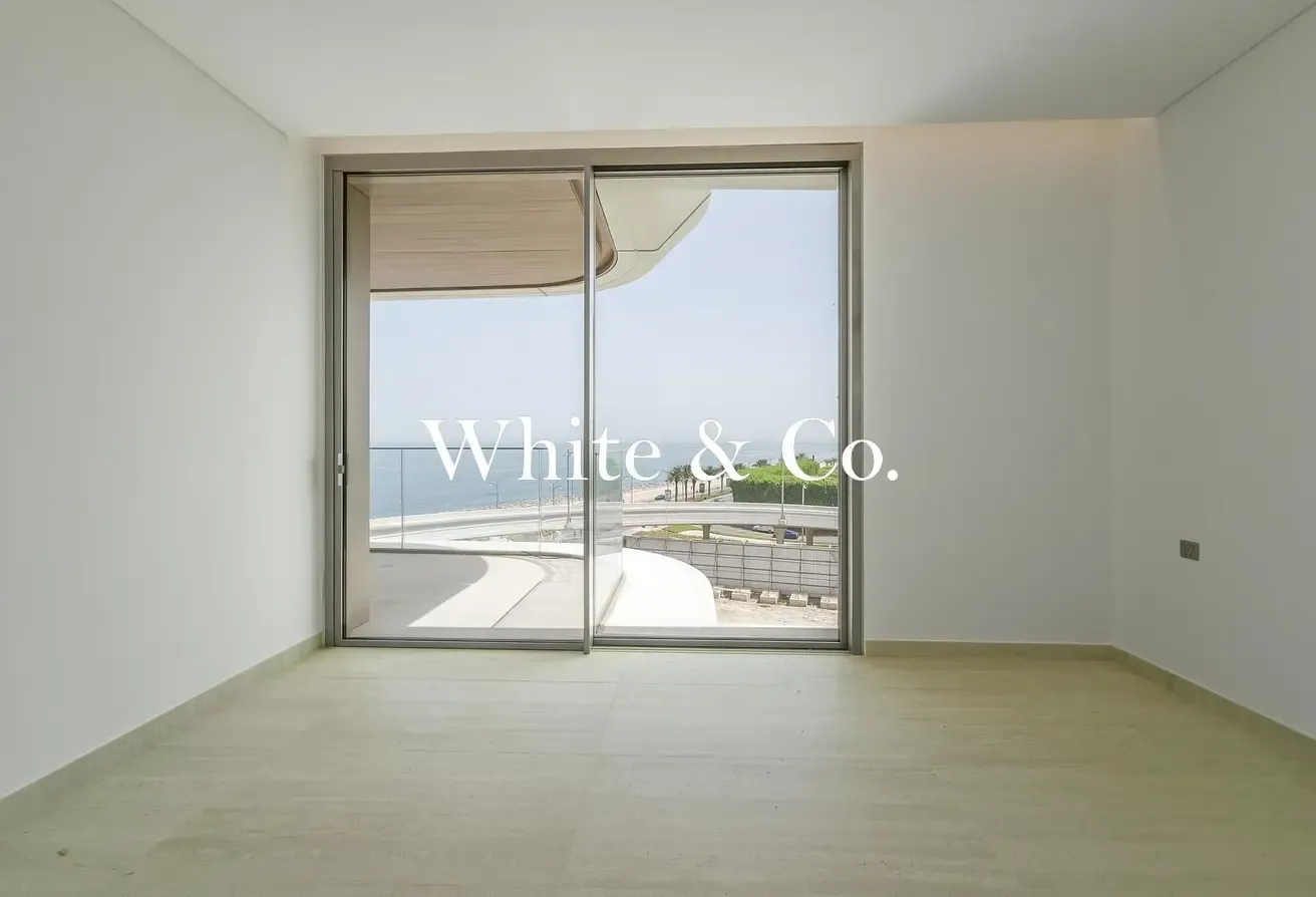 Panoramic Sea Views | Spacious | Brand New