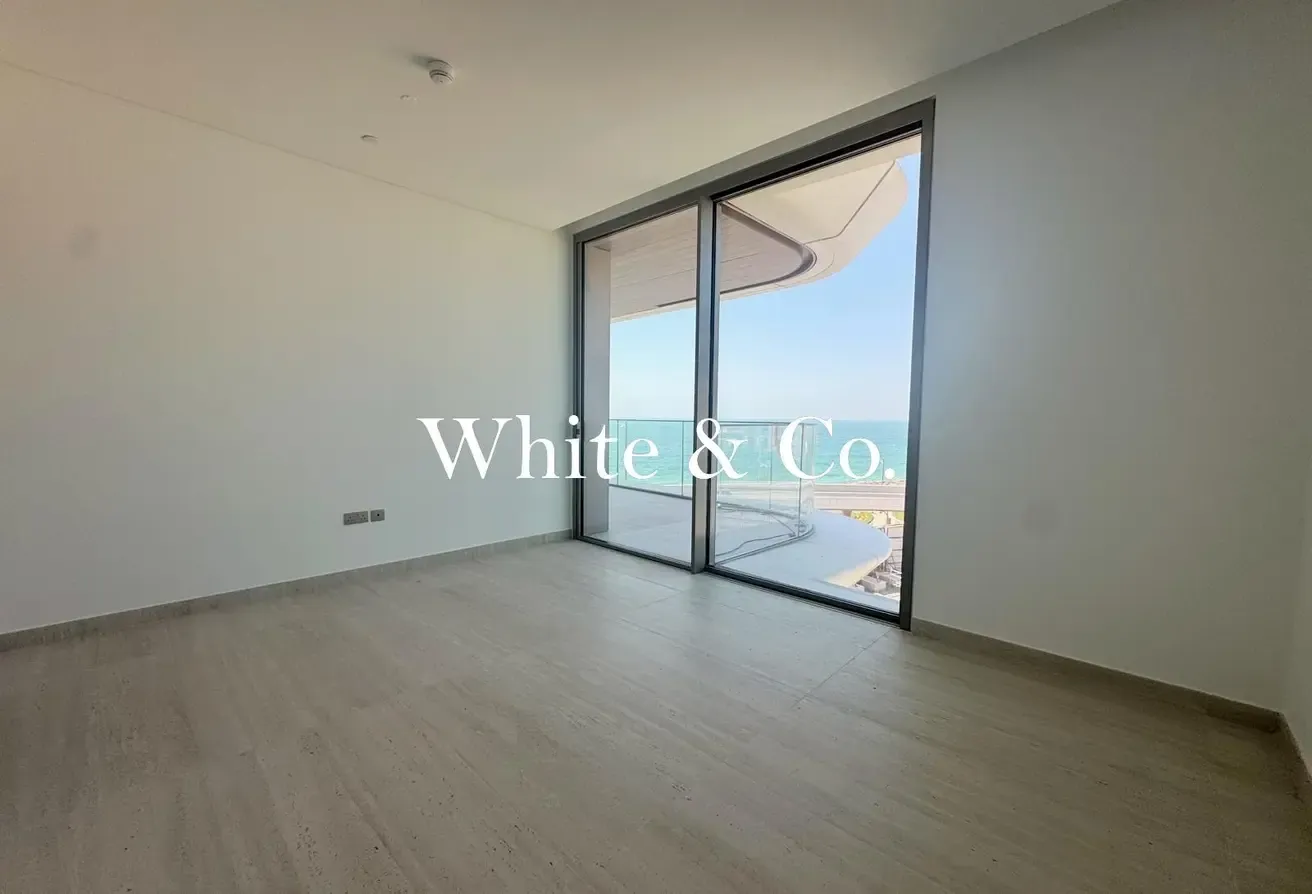 Panoramic Sea Views | Spacious | Brand New