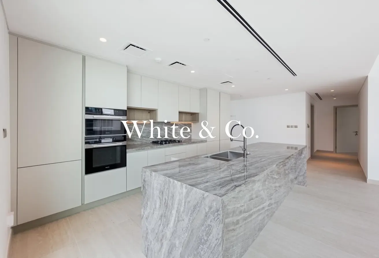 Full Palm Views | 2 Bed+Maid | Brand New