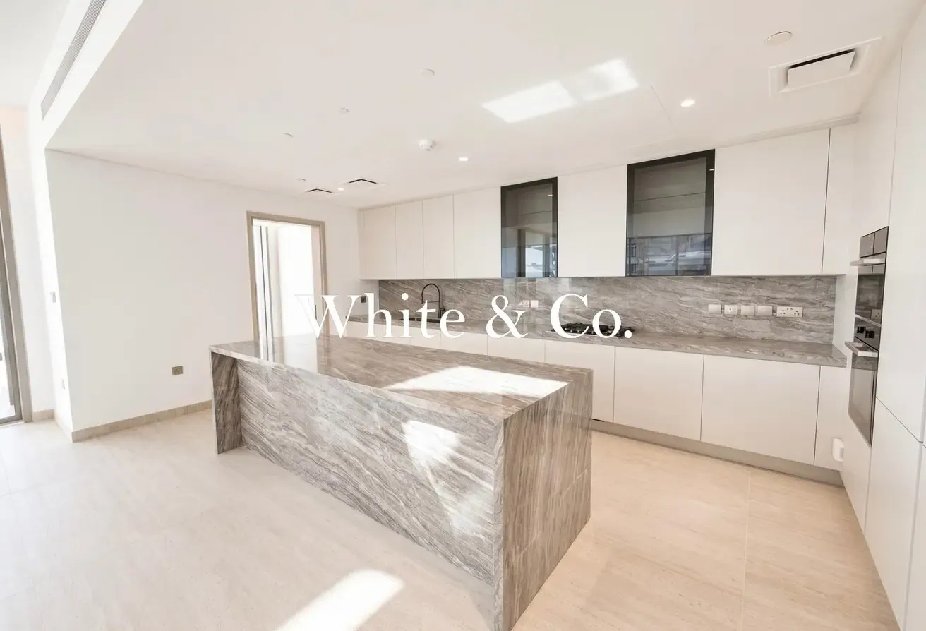 Best 4BR Maid | Furnish Option | Sea Views