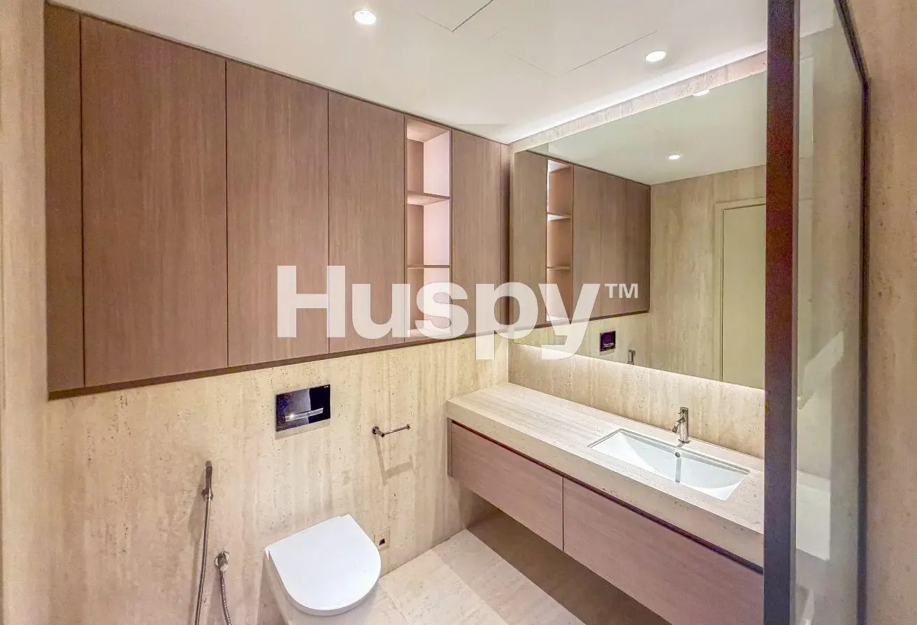 High Floor | Palm Facing | Flexible