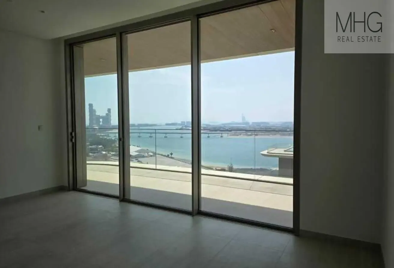 Vacant | Panoramic Palm View | Ultra Luxurious