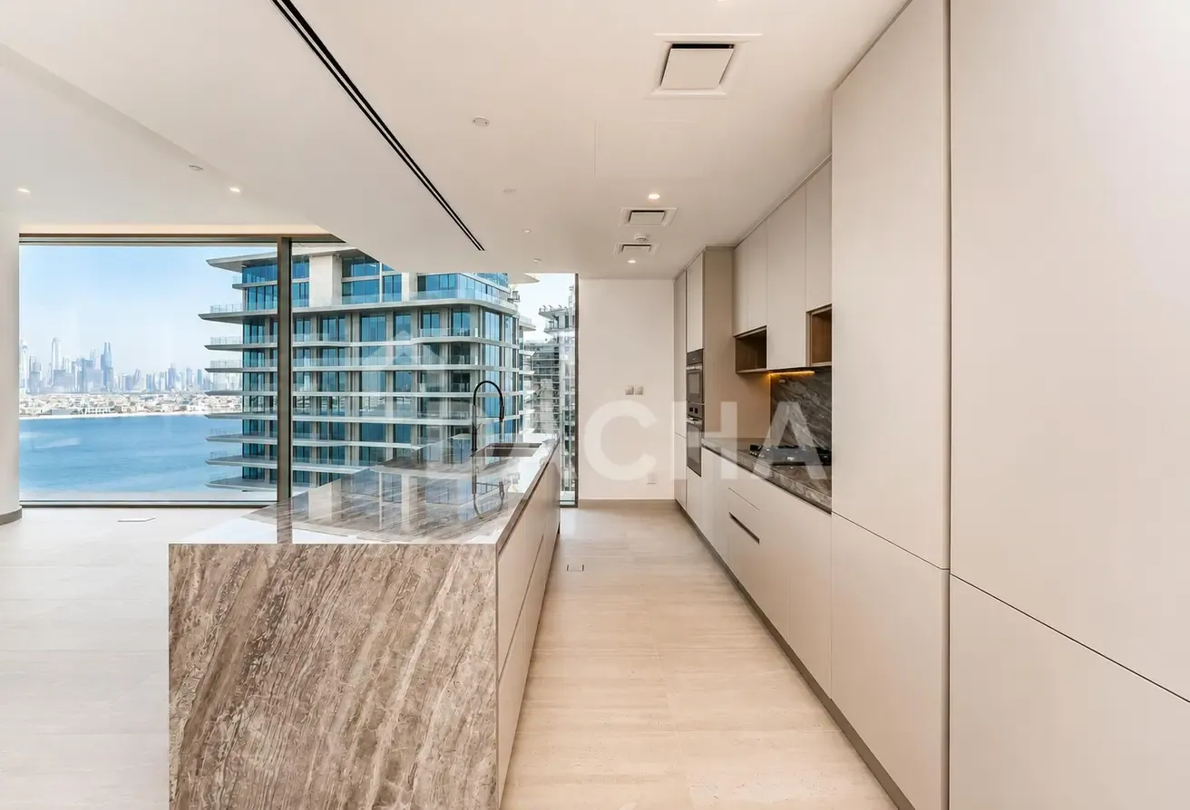 Ultra Luxury 2BR | Palm View | Prime Amenities